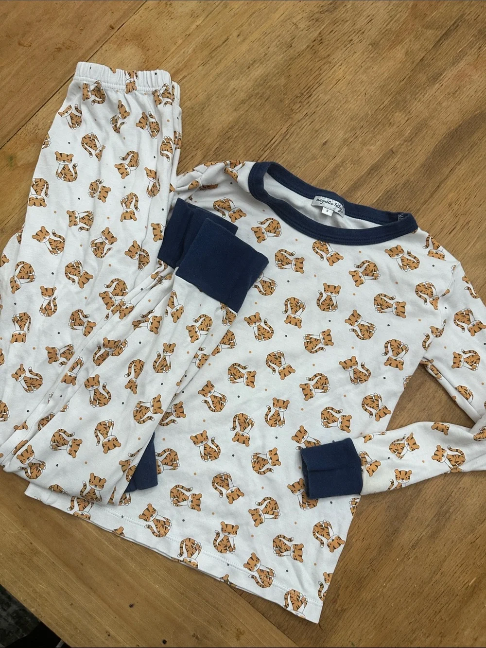 Magnolia Baby Kids Tiger Print Long Sleeve Pajama Set - Size 8